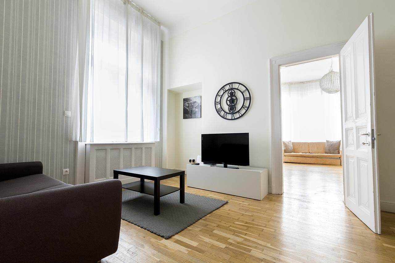 Luxury & Panorama Apartments Будапеща Екстериор снимка