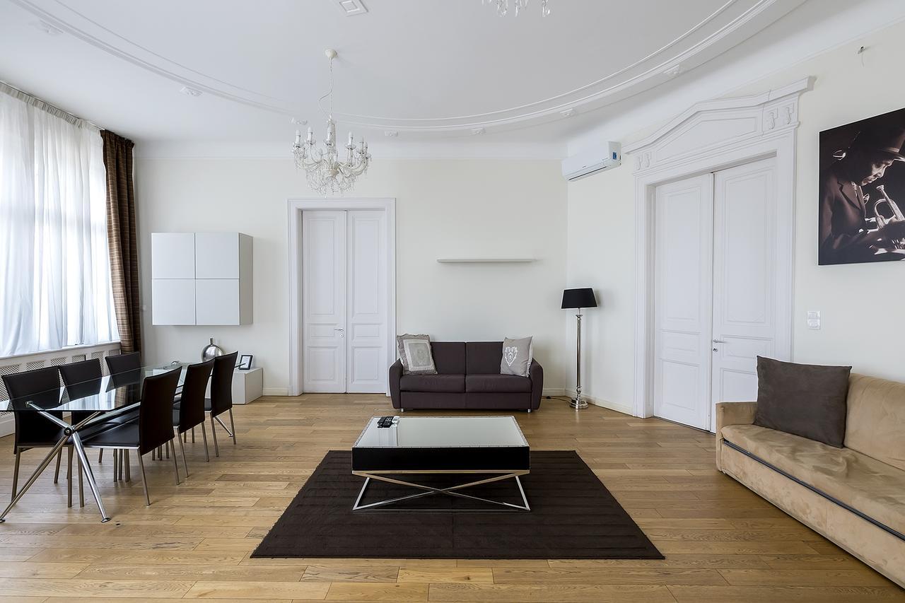 Luxury & Panorama Apartments Будапеща Екстериор снимка