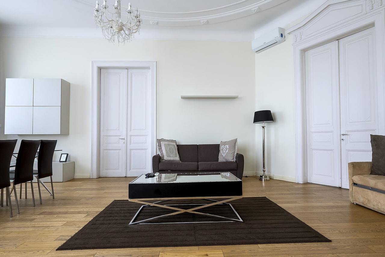 Luxury & Panorama Apartments Будапеща Екстериор снимка