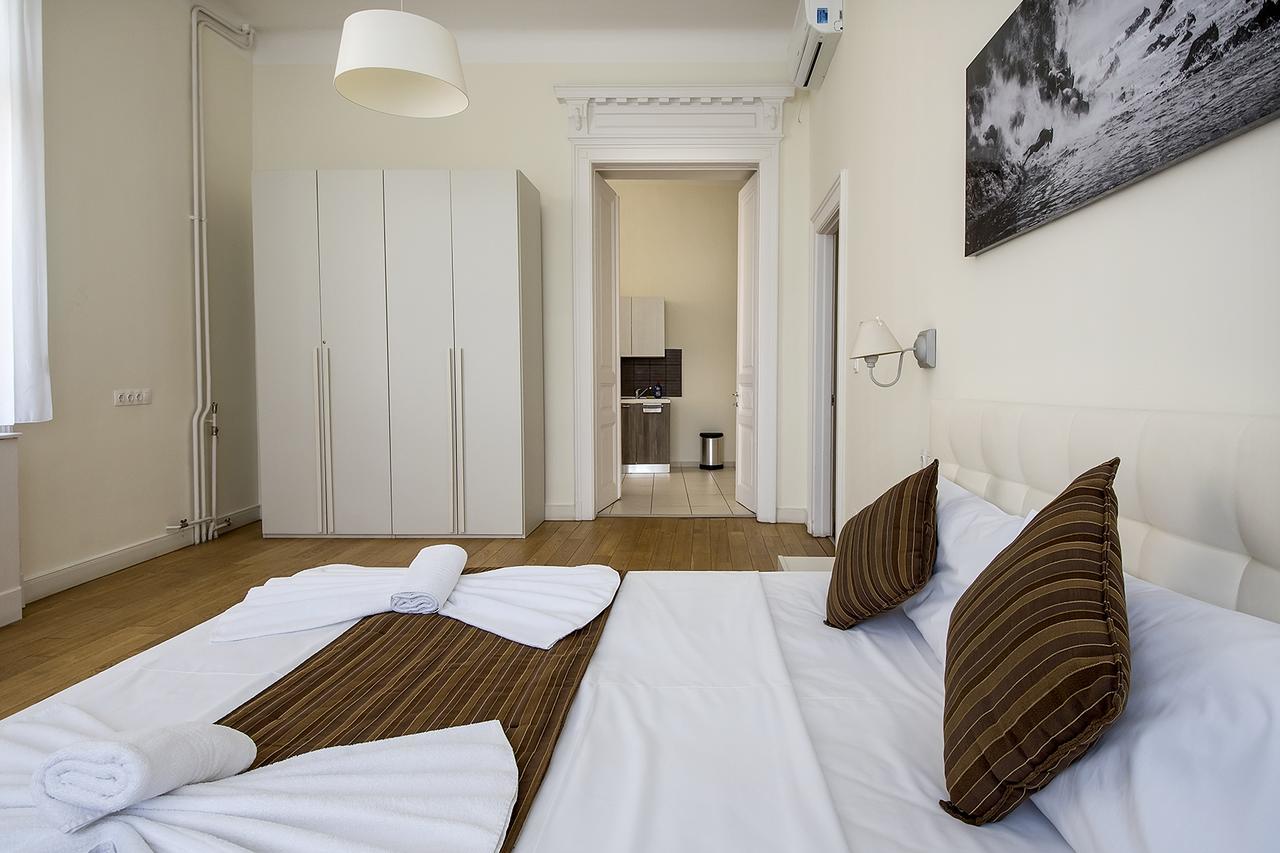 Luxury & Panorama Apartments Будапеща Екстериор снимка